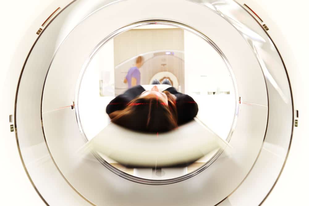 Open vs. Closed MRI Machine