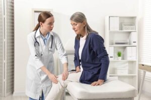 Treatment Options for Delayed Knee Pain After a Car Accident